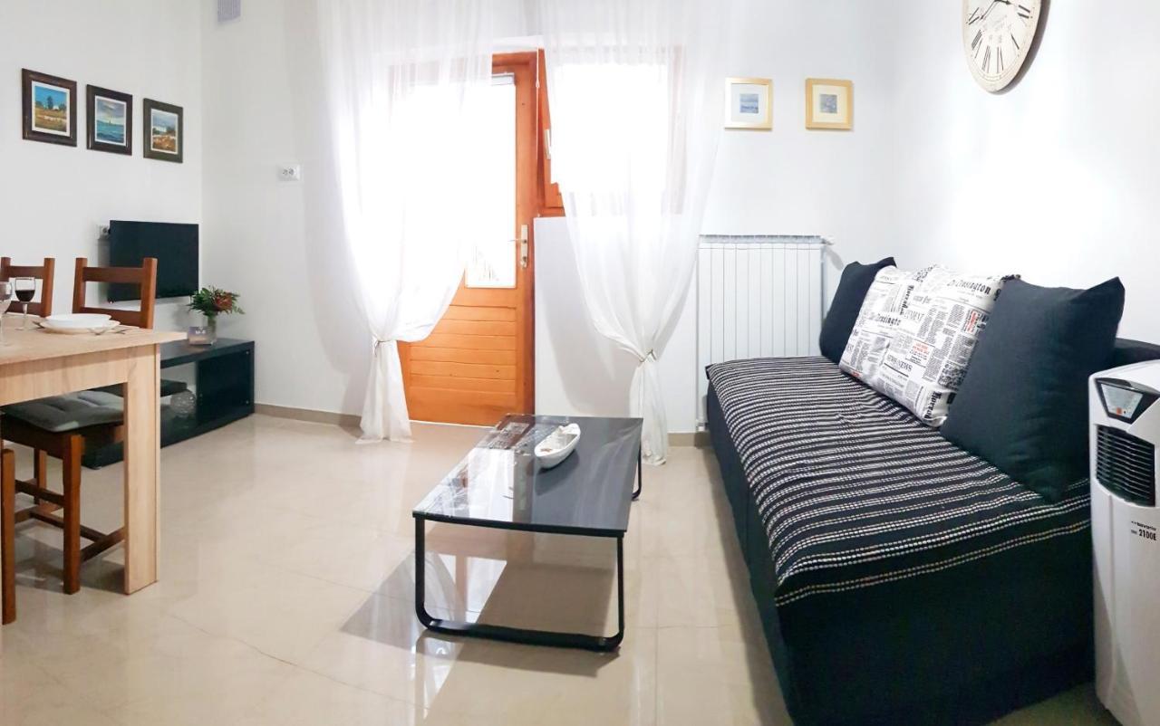 Apartmani Crikvenica 30098 - Dijana Bilik gambar